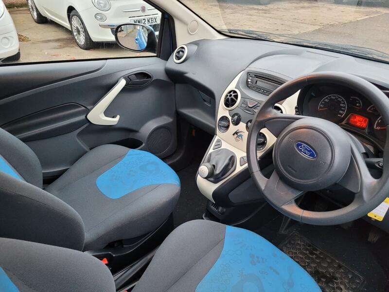 FORD KA