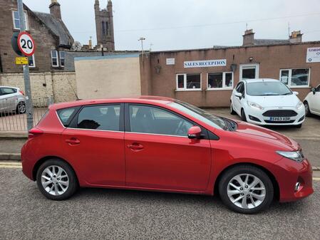 TOYOTA AURIS 1.3 Dual VVT-i Icon