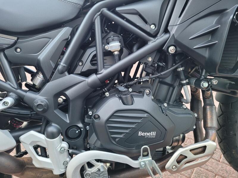 BENELLI TRK 502 X